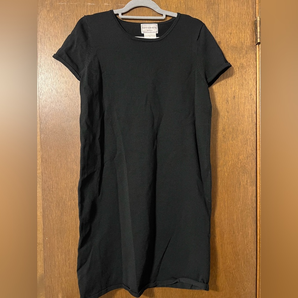 Black dress worn once, good quality FREE SHIPPING